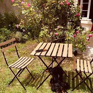 ibis-rouge.hotels-rhonealpes.com/